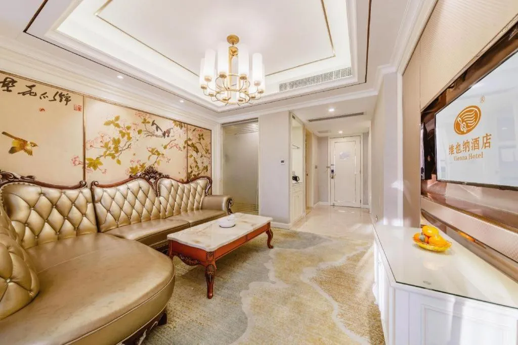 Vienna Hotel Guangdong Shantou South Bus Station