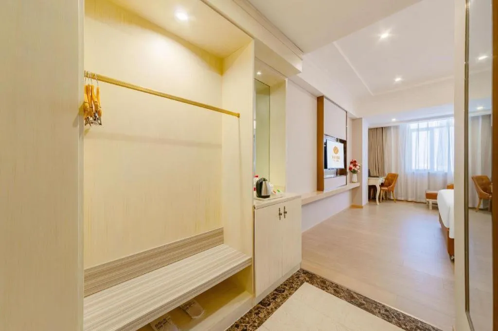 Vienna Hotel Guangdong Shantou South Bus Station