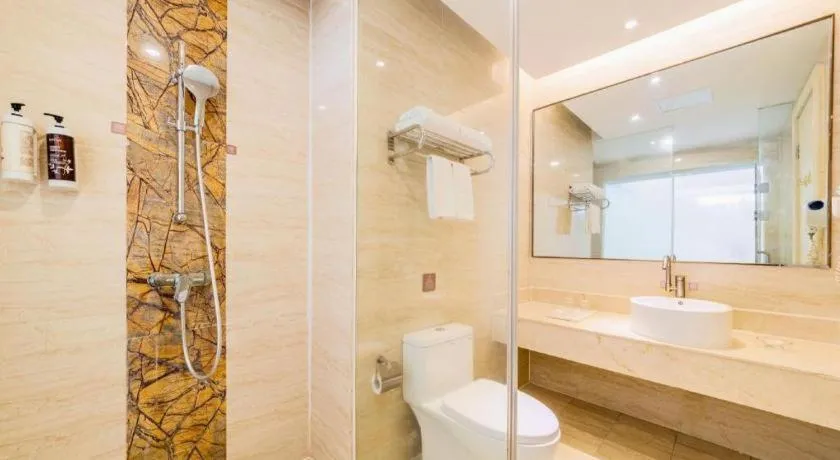 Vienna Hotel Guangdong Shantou South Bus Station