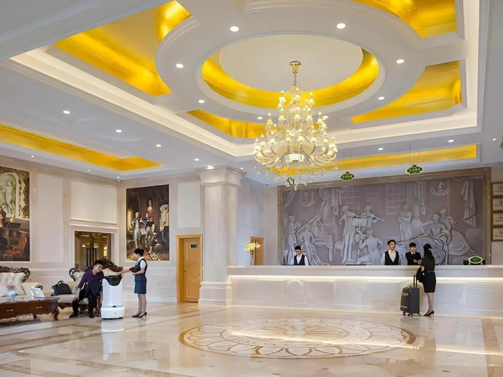 Vienna Hotel Shenzhen Longhua Good Day