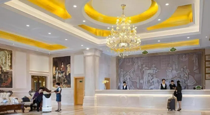 Vienna Hotel Shenzhen Longhua Good Day