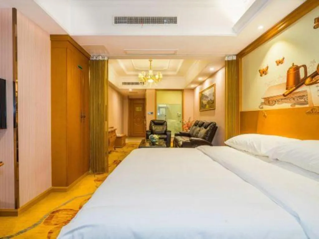 Bed in Vienna Hotel Shanghai Songjiang Market Miaoqian Street