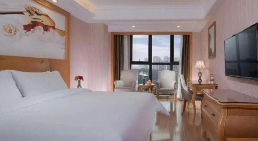 Bed in Vienna Hotel Chongqing West Station Southwesten Hospital