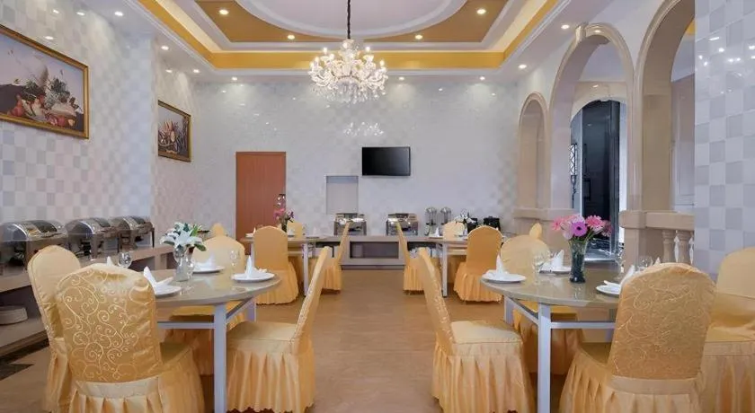 Vienna Hotel Chongqing West Station Southwesten Hospital