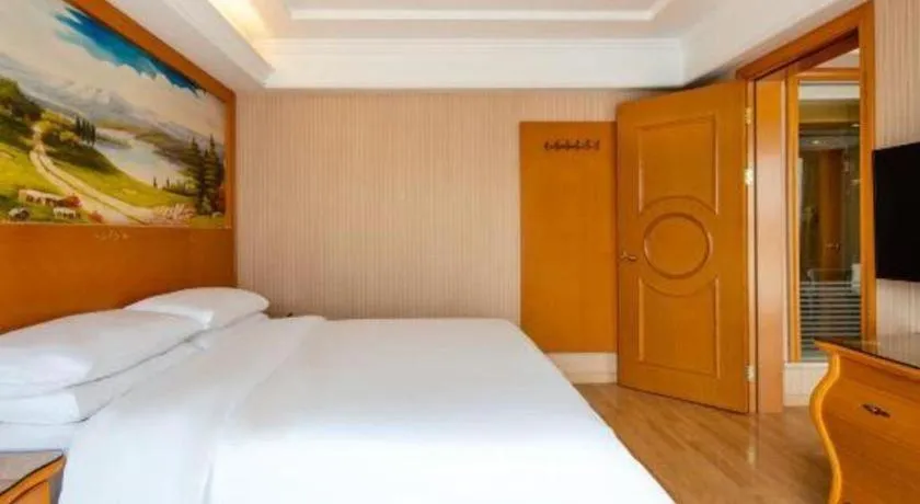 Bed in Vienna Hotel Chongqing West Station Southwesten Hospital