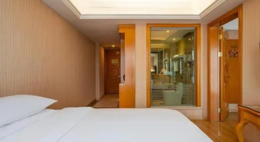 Bed in Vienna Hotel Chongqing West Station Southwesten Hospital