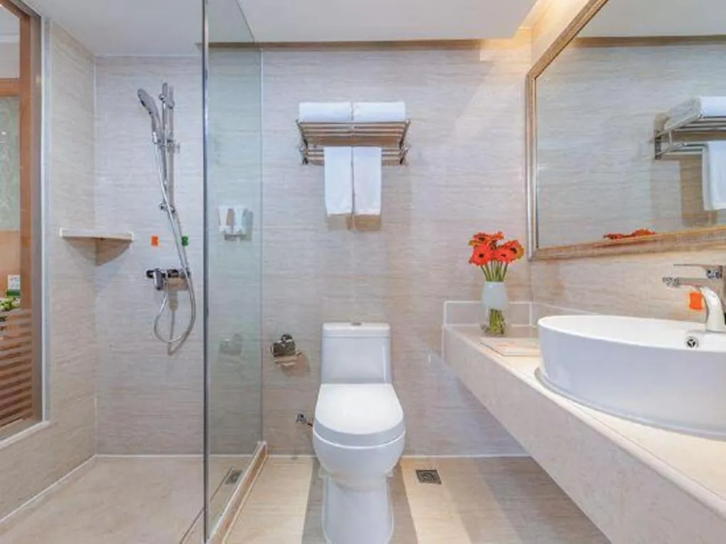 Vienna Hotel Chongqing West Station Southwesten Hospital