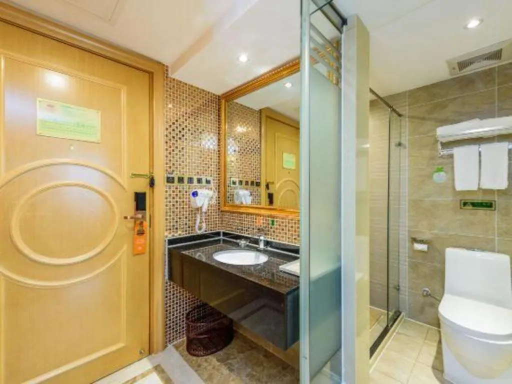 Vienna Hotel Nanning Anji Wanda 33rd Middle School Metro Station