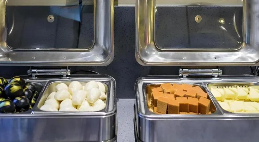 Vienna Hotel Nanning Anji Wanda 33rd Middle School Metro Station