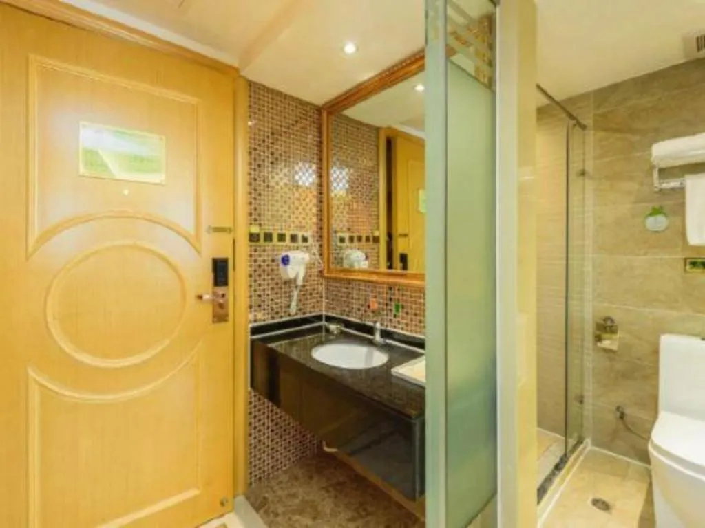 Vienna Hotel Nanning Anji Wanda 33rd Middle School Metro Station