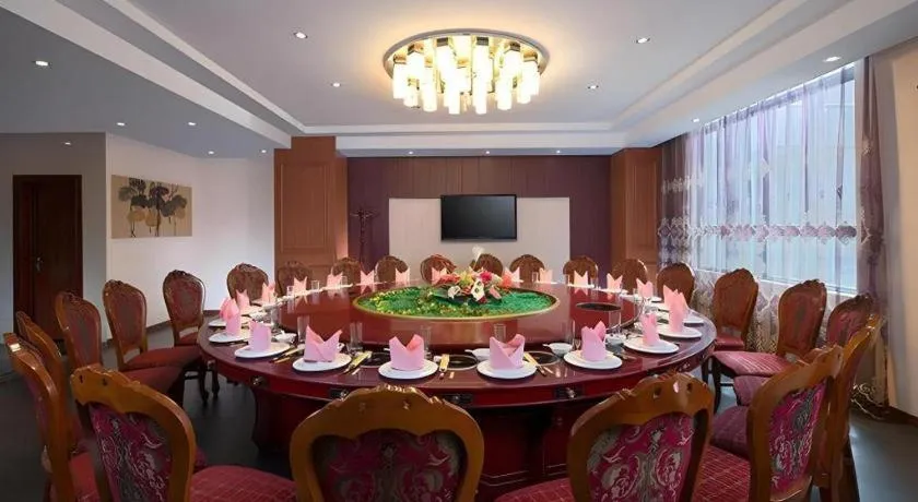 Vienna Hotel Nanning Anji Wanda 33rd Middle School Metro Station