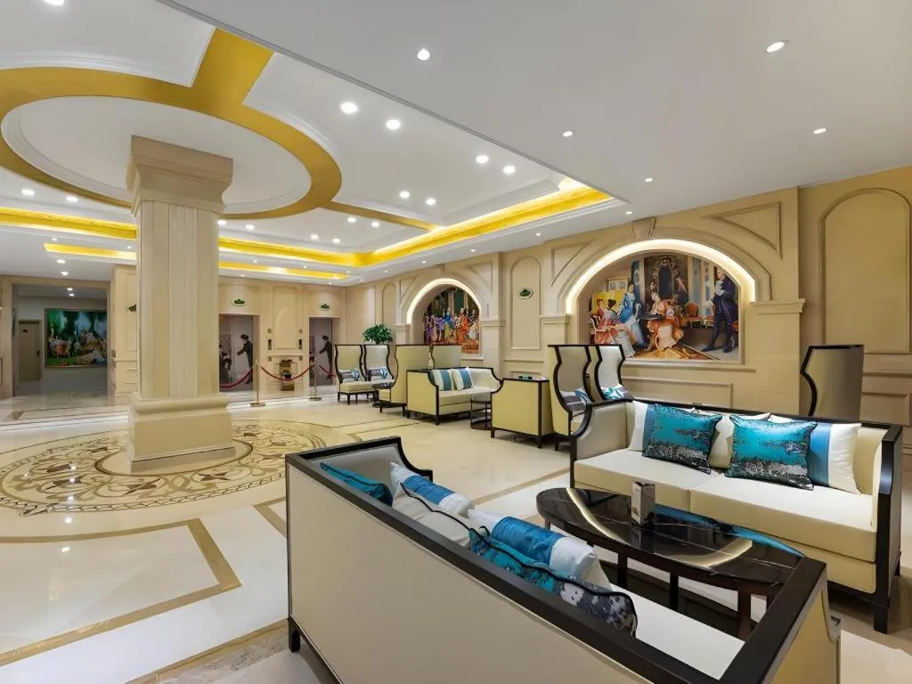 Vienna Hotel Wuhan Guobo Jiangang Metro Station