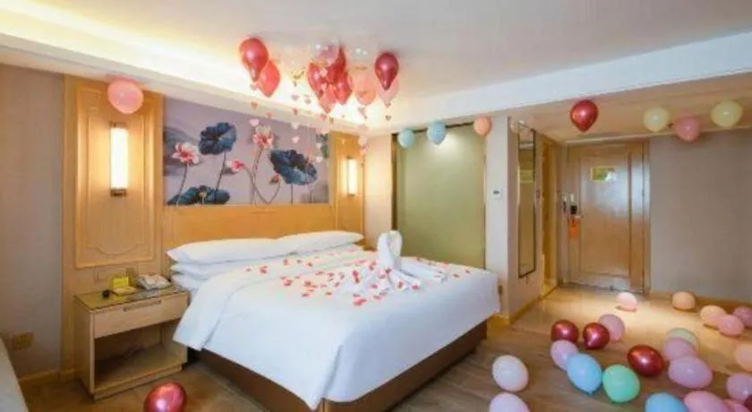 Bed in Vienna Hotel Chongqing Lijiatuo Pedestrian Street