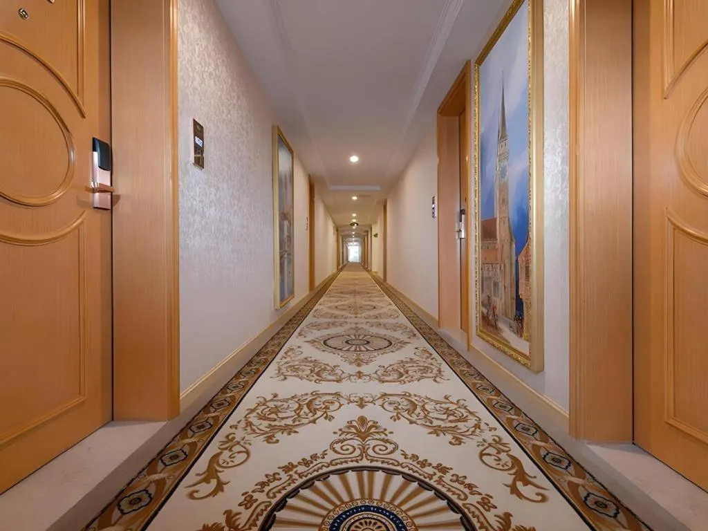 Vienna Hotel Hubei Jinzhou Changjiang University