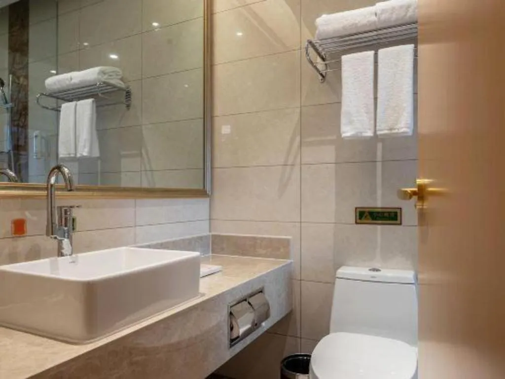 Vienna Hotel Anhui Jixi High-Speed Railway Station