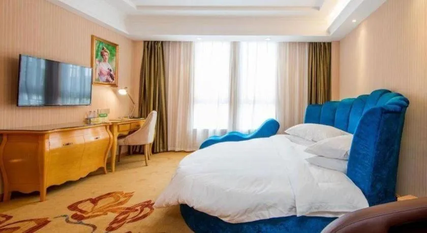 Bed in Vienna Hotel Guangxi Guilin Gongchengtianjie