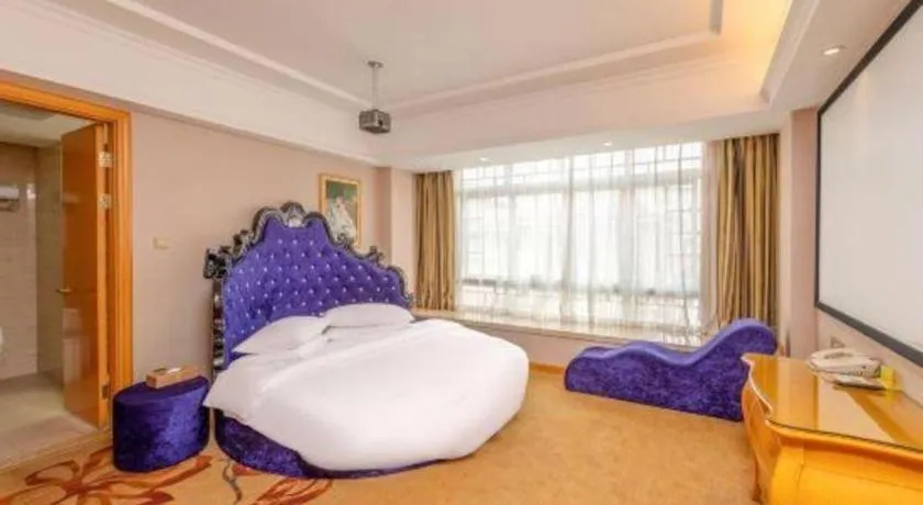 Bed in Vienna Hotel Guangxi Guilin Gongchengtianjie