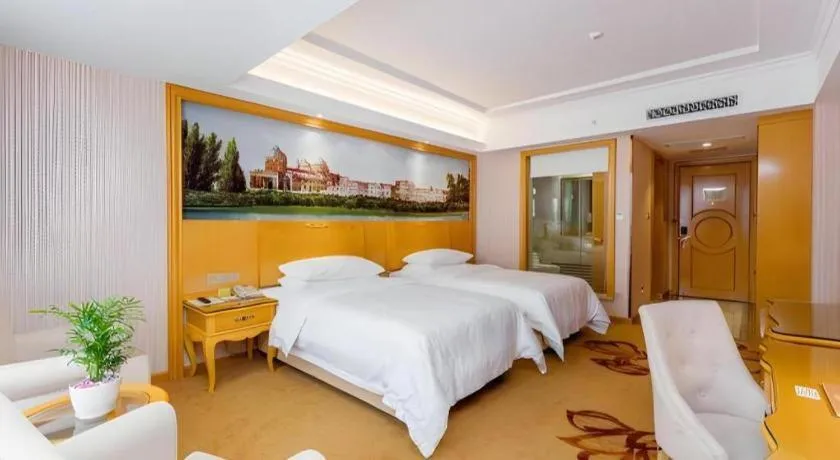 Bed in Vienna Hotel Guangxi Guilin Gongchengtianjie