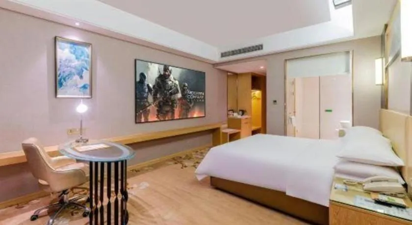 Bed in Vienna Hotel Guangdong Zhongshan Xiaolan High-Speed Railway Station
