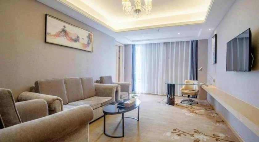 Vienna Hotel Guangdong Zhongshan Xiaolan High-Speed Railway Station