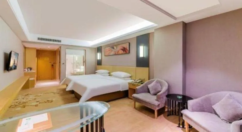 Bed in Vienna Hotel Guangdong Zhongshan Xiaolan High-Speed Railway Station