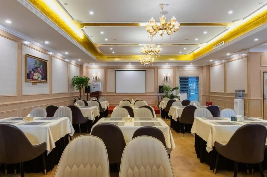 Vienna Hotel Xuzhou Junsheng Plaza Benteng Avenue Metro Station