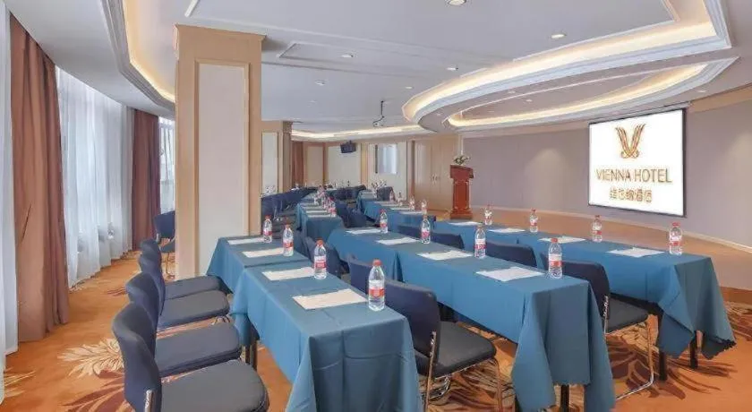 Vienna Hotel Hebei Cangzhou Suning Shenhua Road
