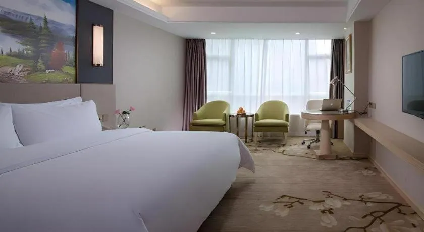 Bed in Venus International Hotel Guangdong Huizhou West Lake