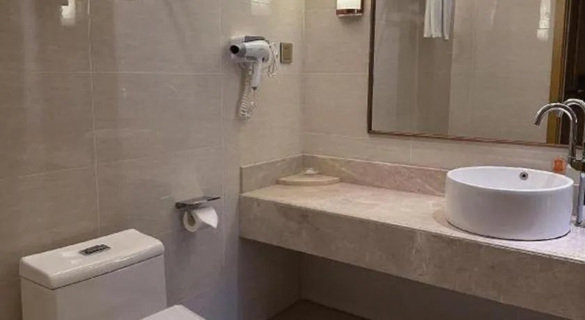 Vienna Hotel Fuzhou Changle Shouzhan Hangcheng Metro Station