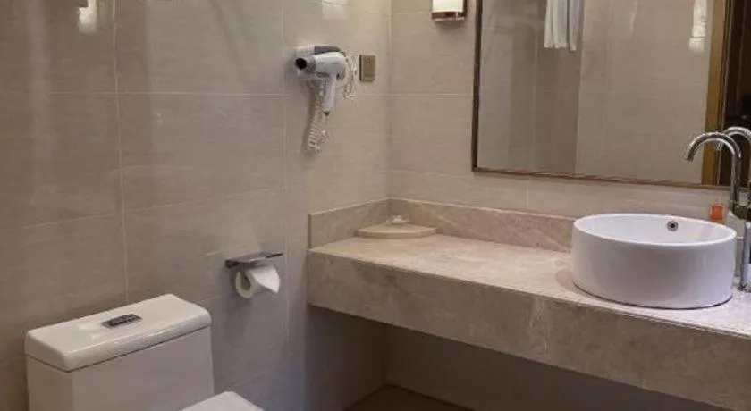 Vienna Hotel Fuzhou Changle Shouzhan Hangcheng Metro Station