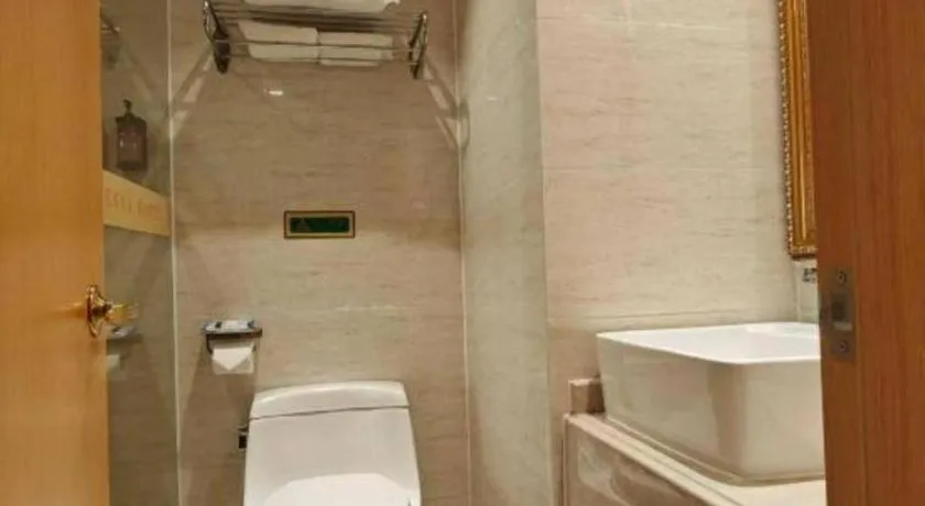 Vienna Hotel Guangxi Hezhou Guposhan Suifeng