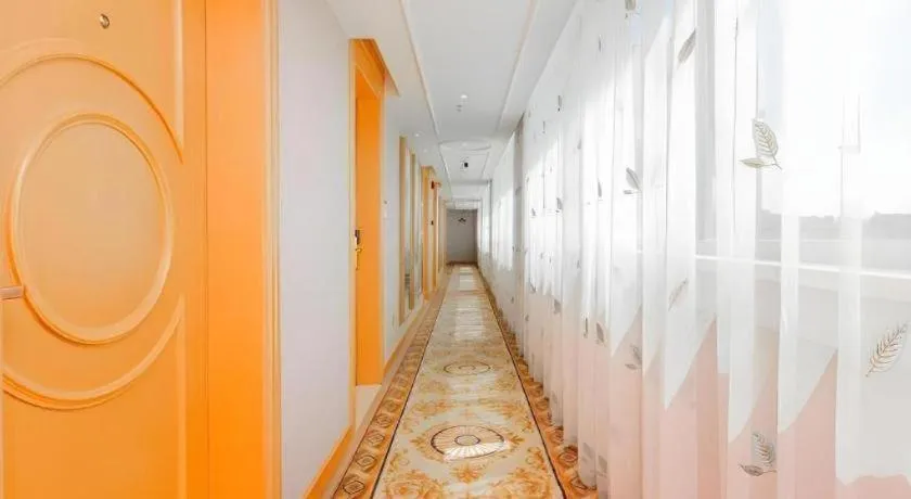 Vienna Hotel Guangxi Hezhou Guposhan Suifeng