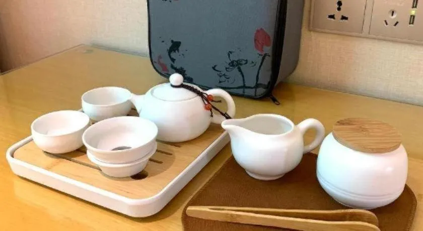 Vienna Hotel Guangxi Hezhou Guposhan Suifeng