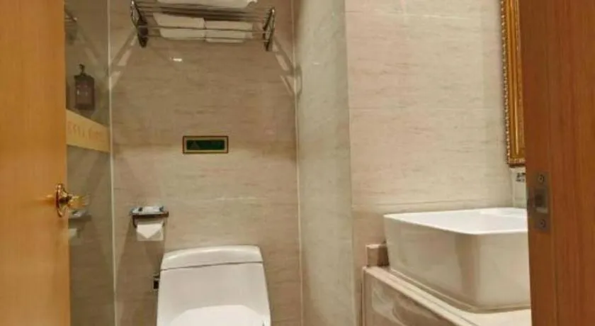 Vienna Hotel Guangxi Hezhou Guposhan Suifeng