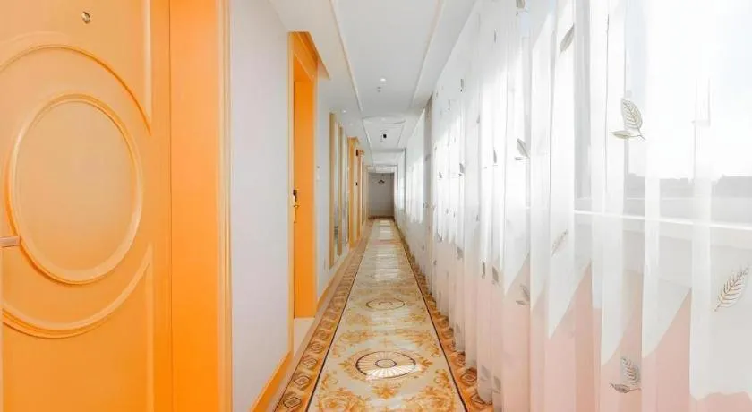 Vienna Hotel Guangxi Hezhou Guposhan Suifeng