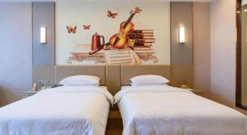 Bed in Vienna Hotel Jinan Railway Station