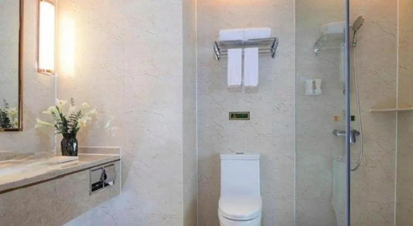 Vienna Hotel Jiangsu Zhangjiagang Passenger Terminal Station