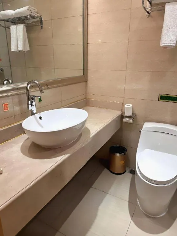 Vienna Hotel Jiangsu Zhangjiagang Passenger Terminal Station