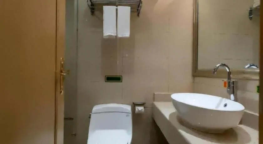 Vienna Hotel Jiangsu Zhangjiagang Passenger Terminal Station