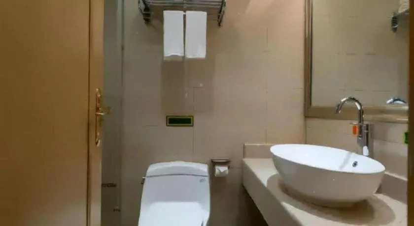 Vienna Hotel Jiangsu Zhangjiagang Passenger Terminal Station