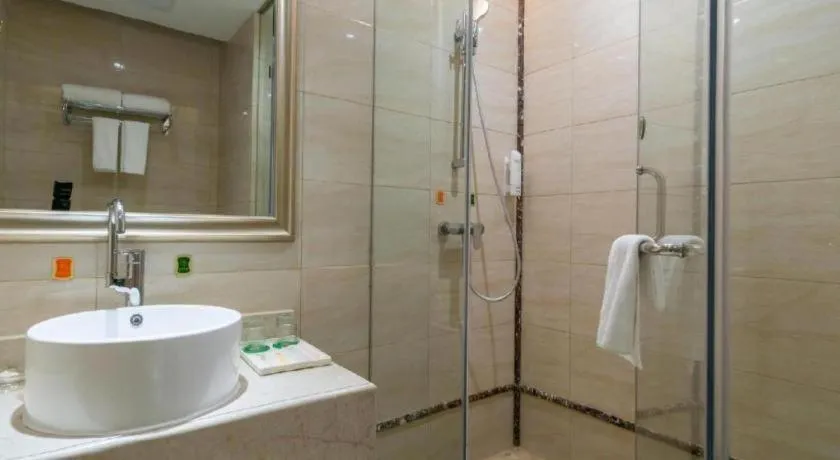 Vienna Hotel Jiangsu Zhangjiagang Passenger Terminal Station