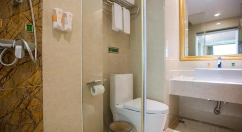 Vienna Hotel Guangzhou Huadu Sunac Cultural Tourism City Shiling