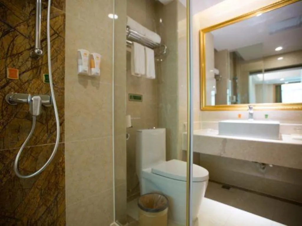 Vienna Hotel Guangzhou Huadu Sunac Cultural Tourism City Shiling