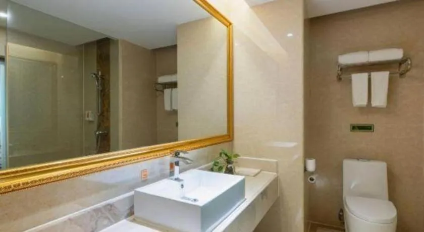 Vienna Hotel Guangzhou Huadu Sunac Cultural Tourism City Shiling