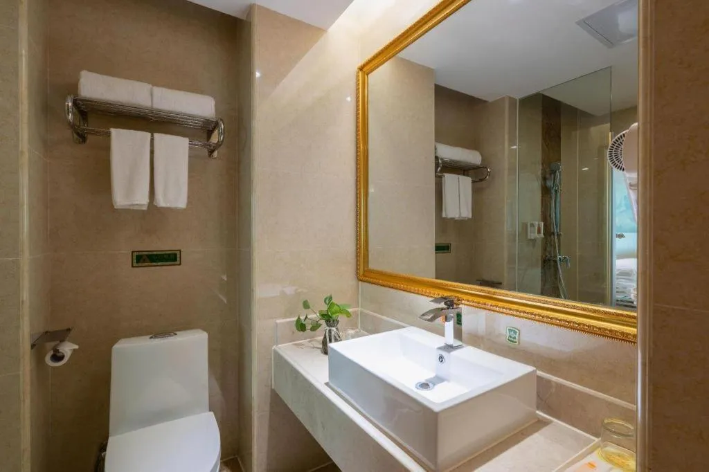 Vienna Hotel Guangzhou Huadu Sunac Cultural Tourism City Shiling