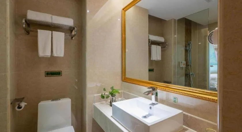 Vienna Hotel Guangzhou Huadu Sunac Cultural Tourism City Shiling