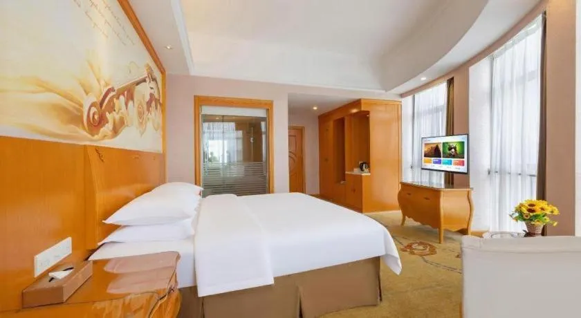 Bed in Vienna Hotel Guangdong Dongguan Chengnan Station