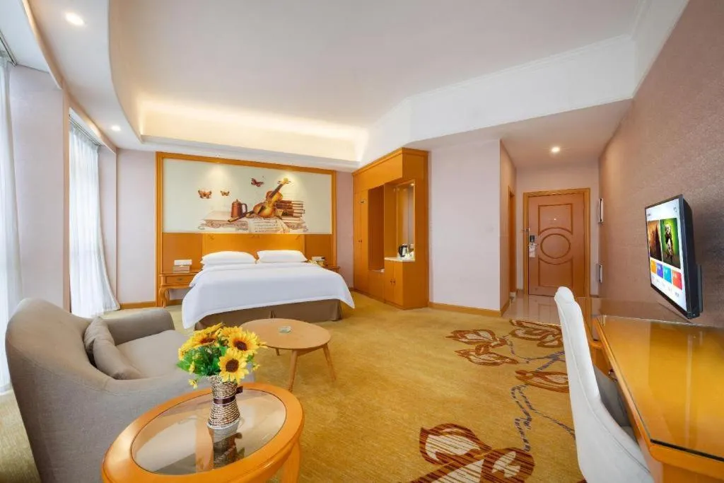 Bed in Vienna Hotel Guangdong Dongguan Chengnan Station