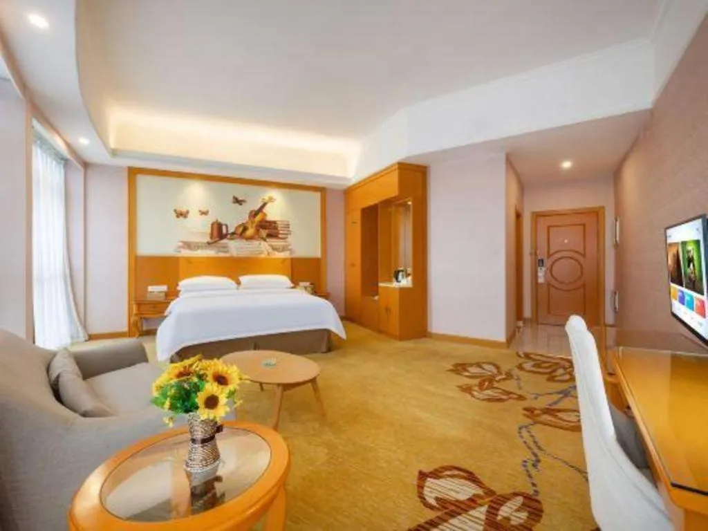 Bed in Vienna Hotel Guangdong Dongguan Chengnan Station