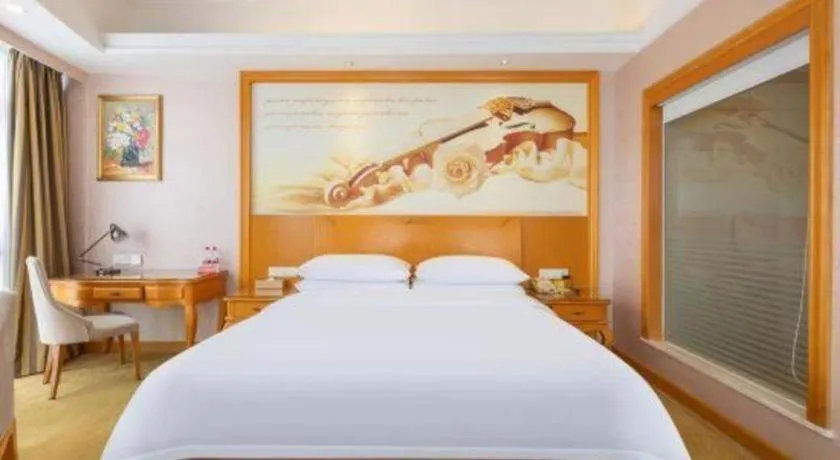 Bed in Vienna Hotel Guangdong Dongguan Chengnan Station